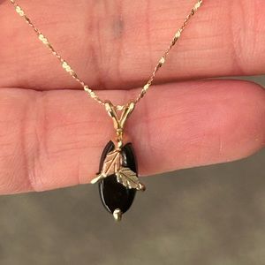 Black hills gold & black Onyx necklace